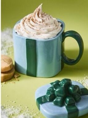 Present Lidded Stoneware Mug